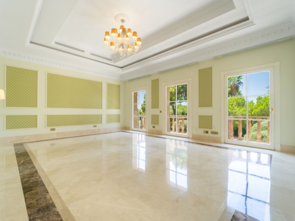 Villa for sale in Marbella