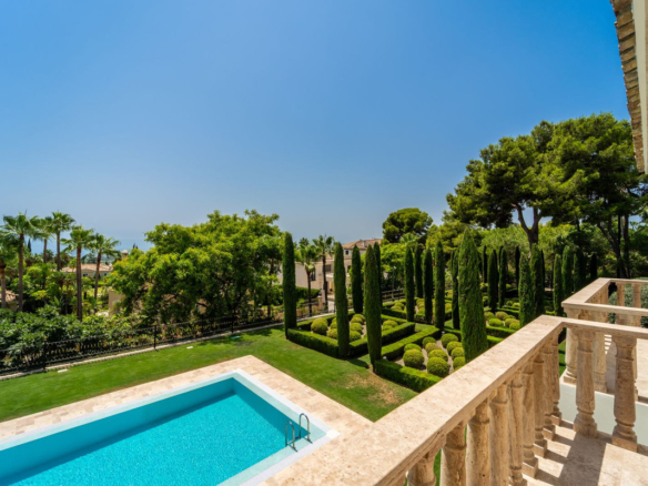 Villa for sale in Marbella