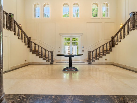 Villa for sale in Marbella