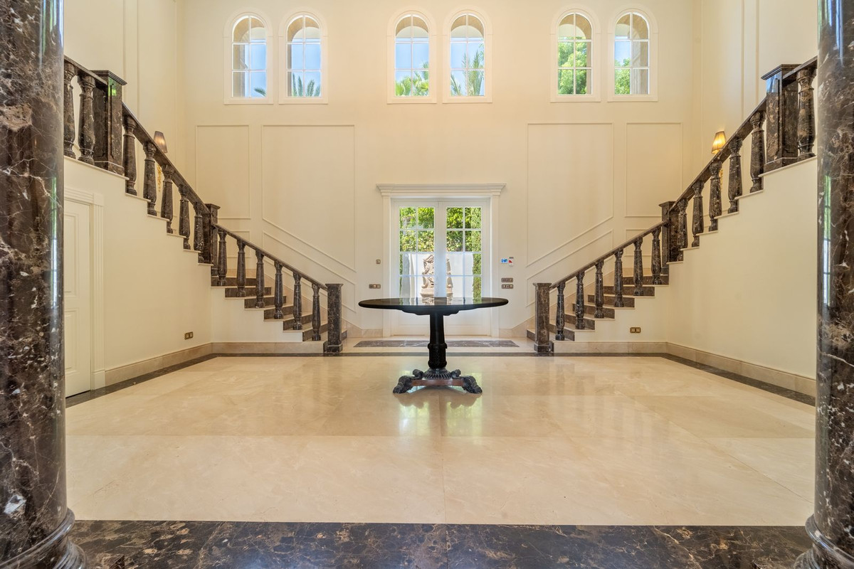 Villa for sale in Marbella