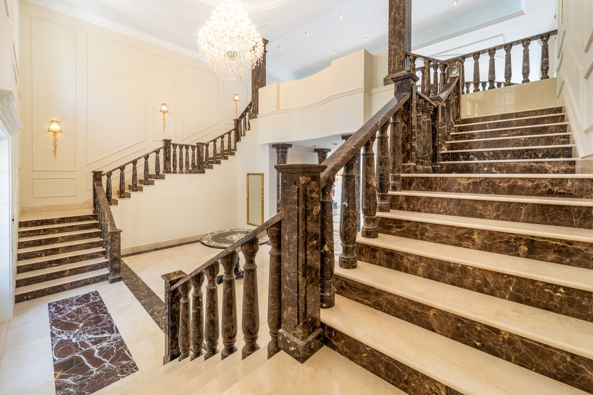 Villa for sale in Marbella