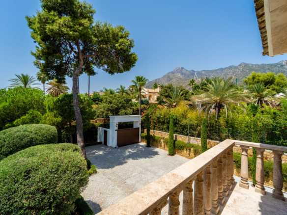 Villa for sale in Marbella