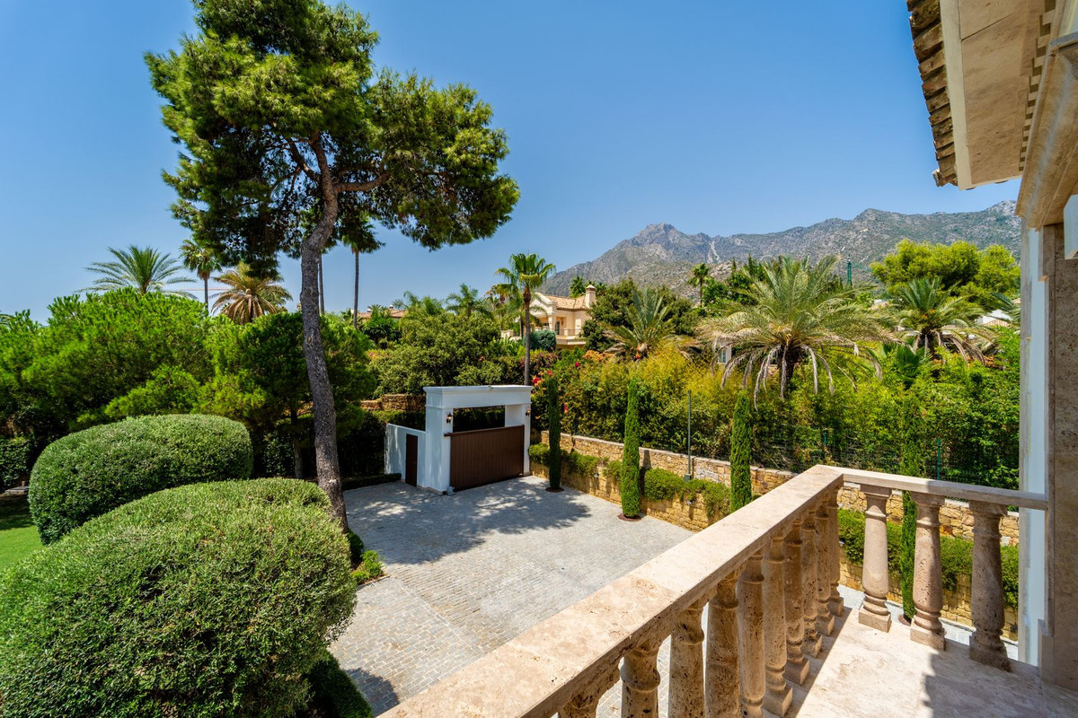 Villa for sale in Marbella