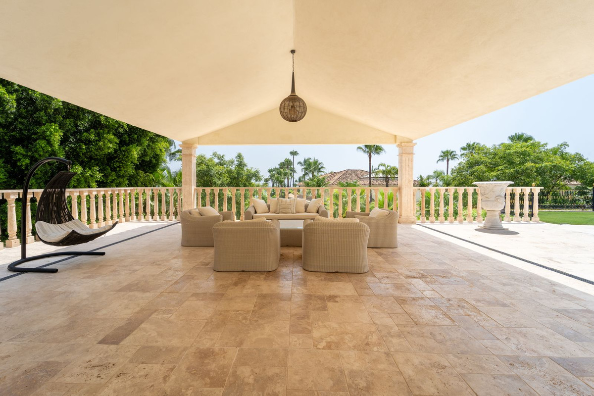 Villa for sale in Marbella