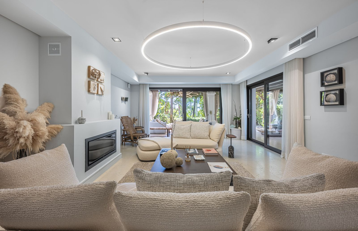 Villa for sale in Marbella