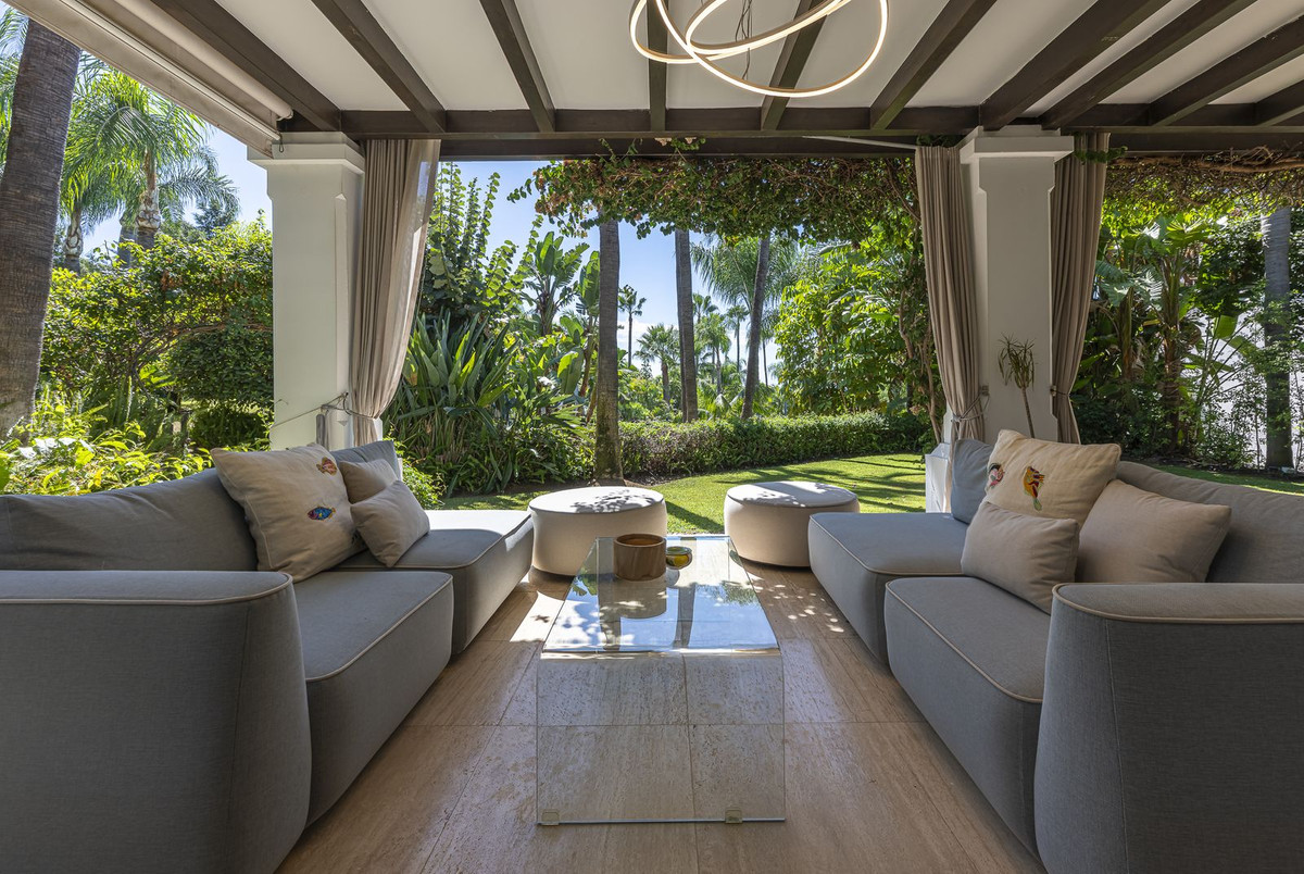 Villa for sale in Marbella