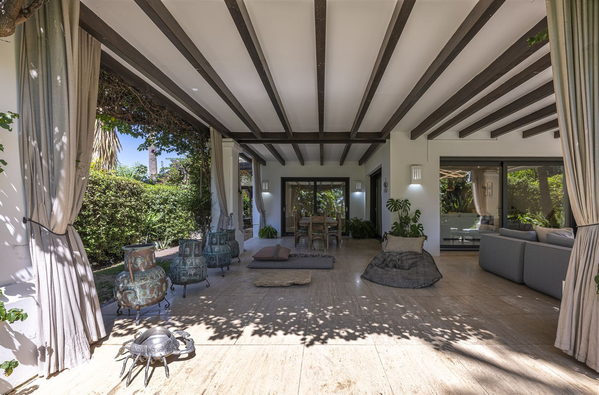 Villa for sale in Marbella