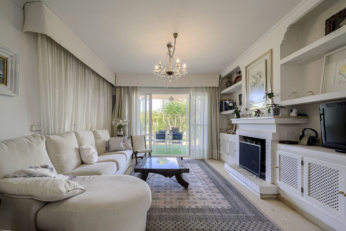 Villa for sale in Marbella
