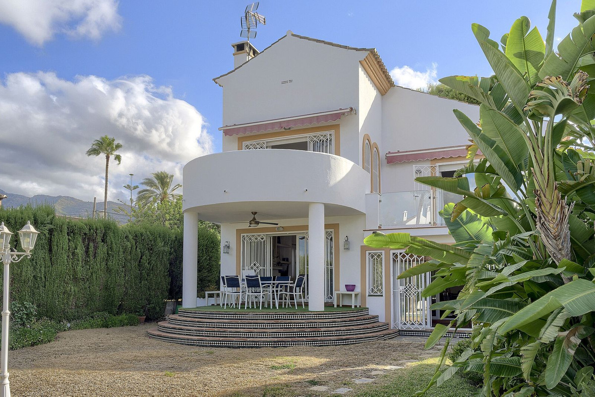 Villa for sale in Marbella