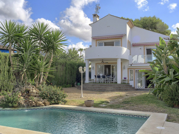 Villa for sale in Marbella