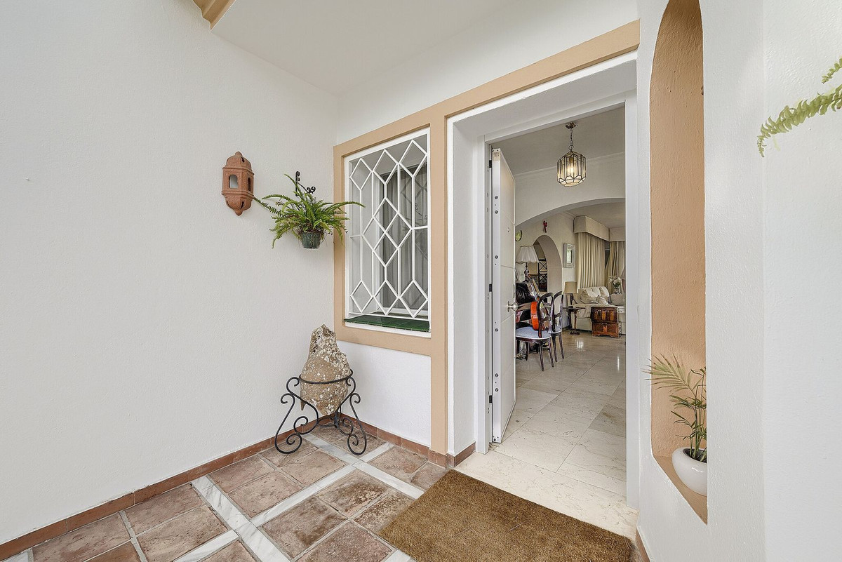 Villa for sale in Marbella