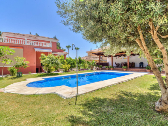 Villa for sale in Marbella
