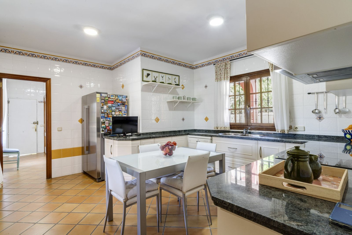 Villa for sale in Marbella