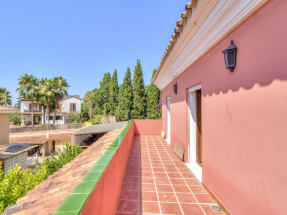 Villa for sale in Marbella