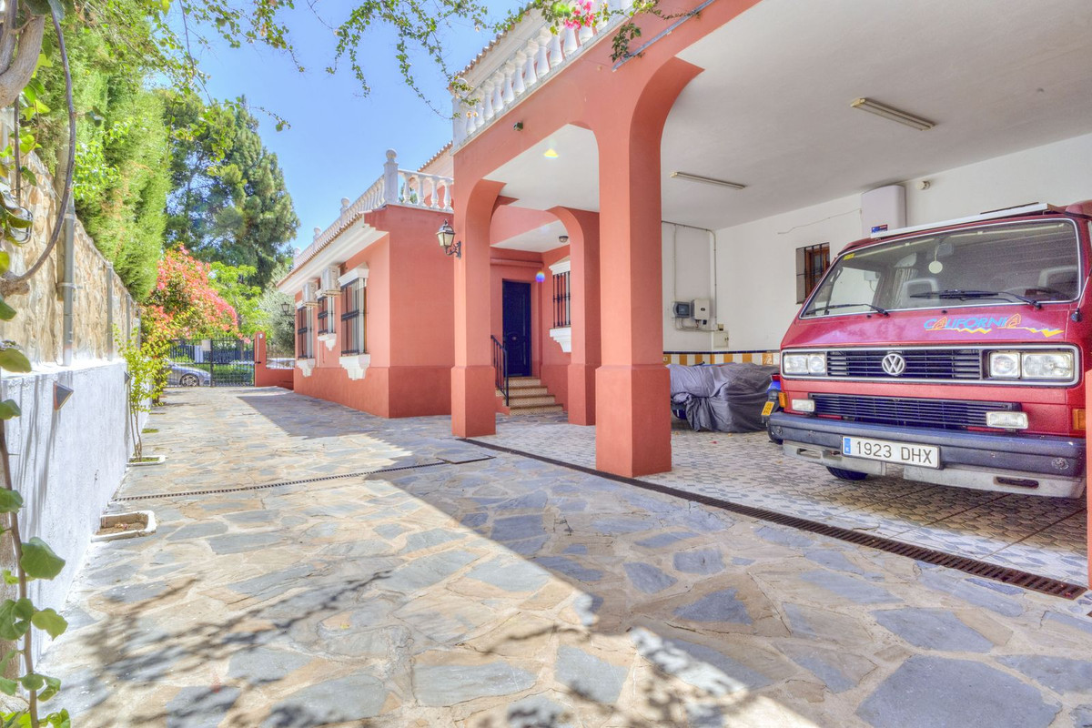 Villa for sale in Marbella