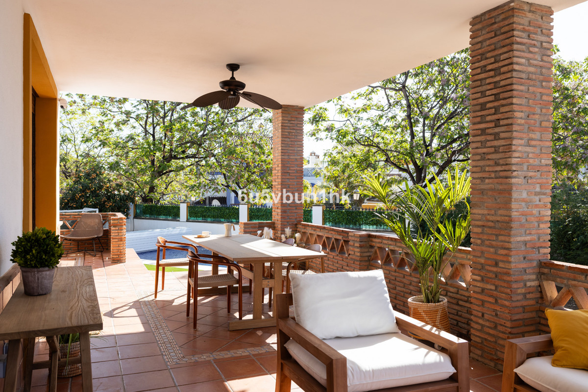 Villa for sale in Marbella