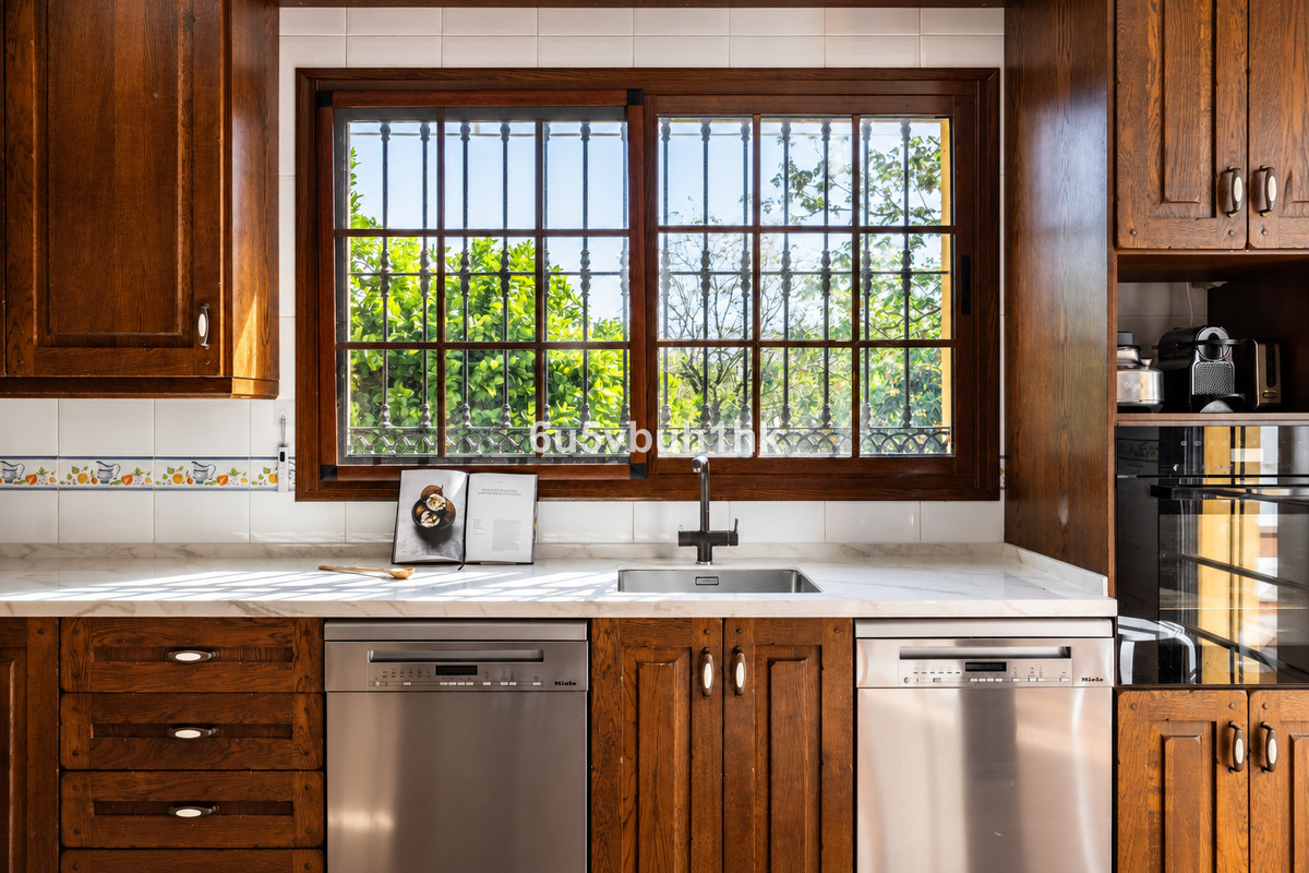 Villa for sale in Marbella