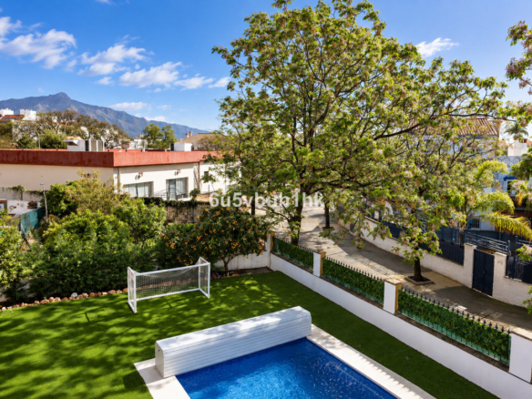 Villa for sale in Marbella