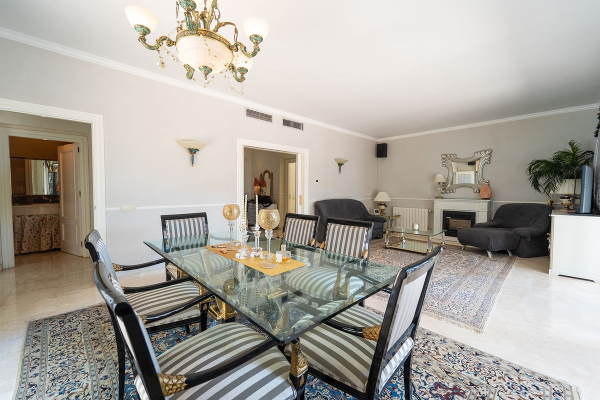 Villa for sale in Marbella