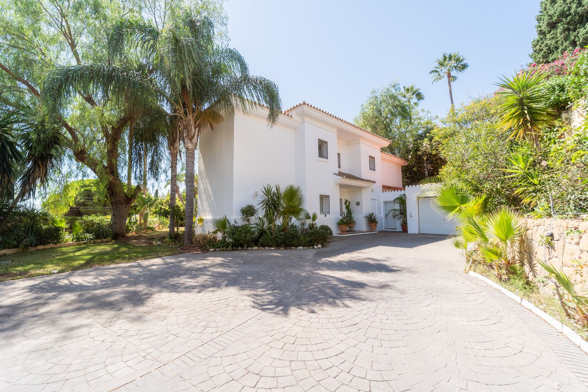 Villa for sale in Marbella