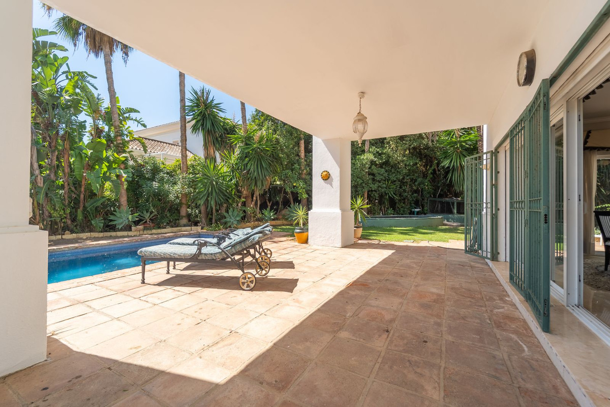 Villa for sale in Marbella