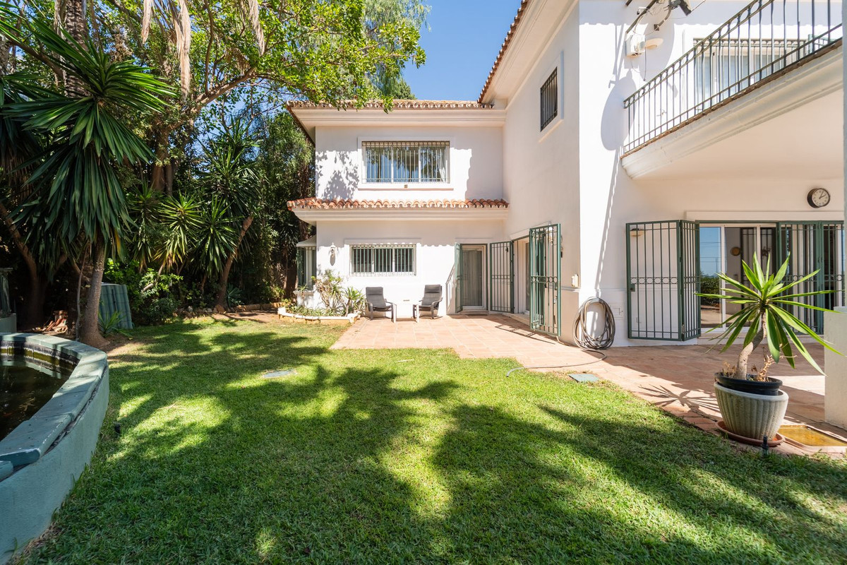 Villa for sale in Marbella