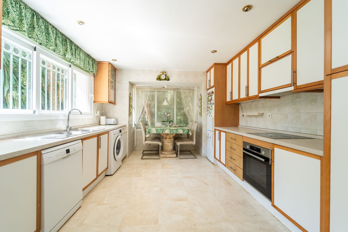 Villa for sale in Marbella
