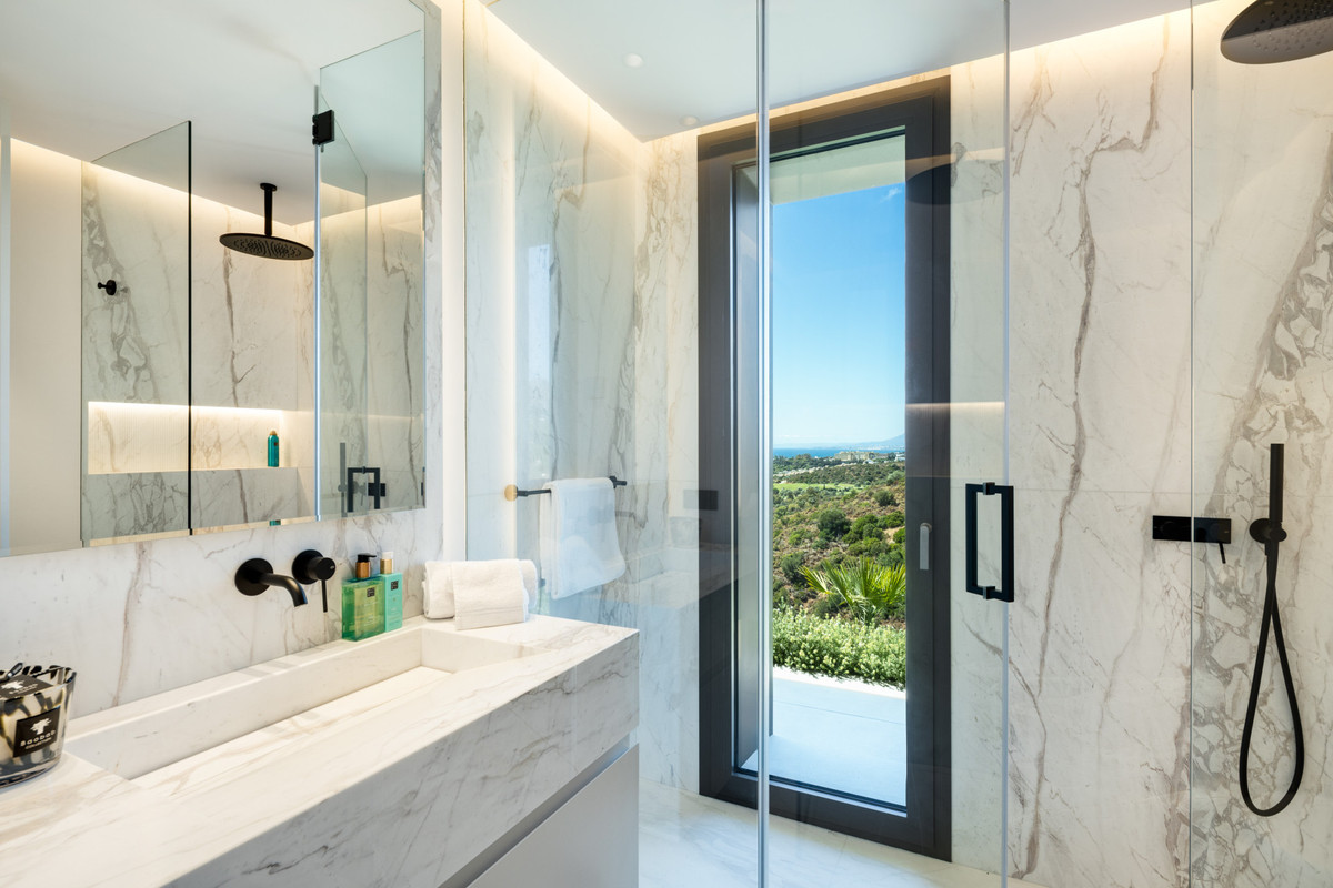 Villa for sale in Marbella