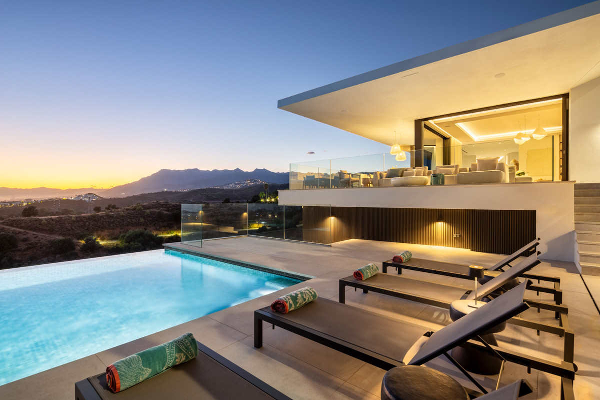 Villa for sale in Marbella