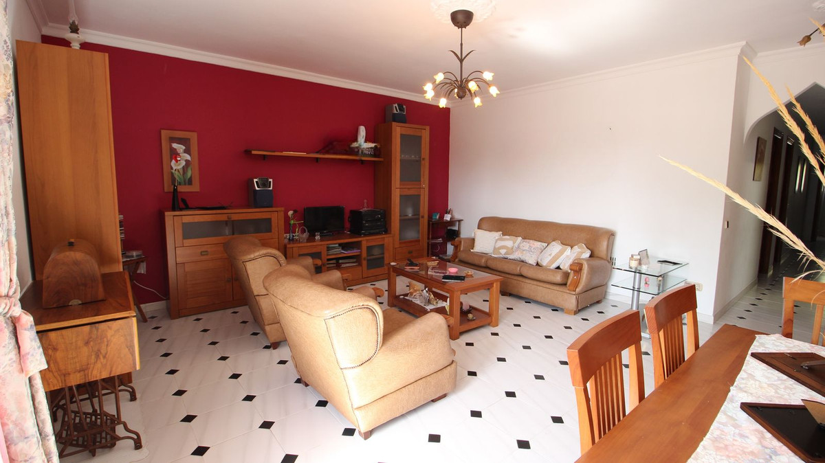 Villa for sale in Mijas