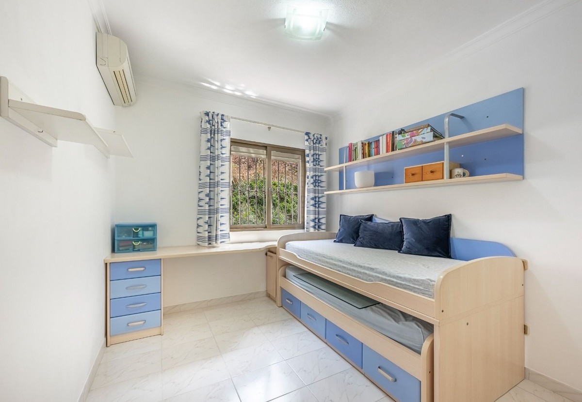Villa for sale in Mijas