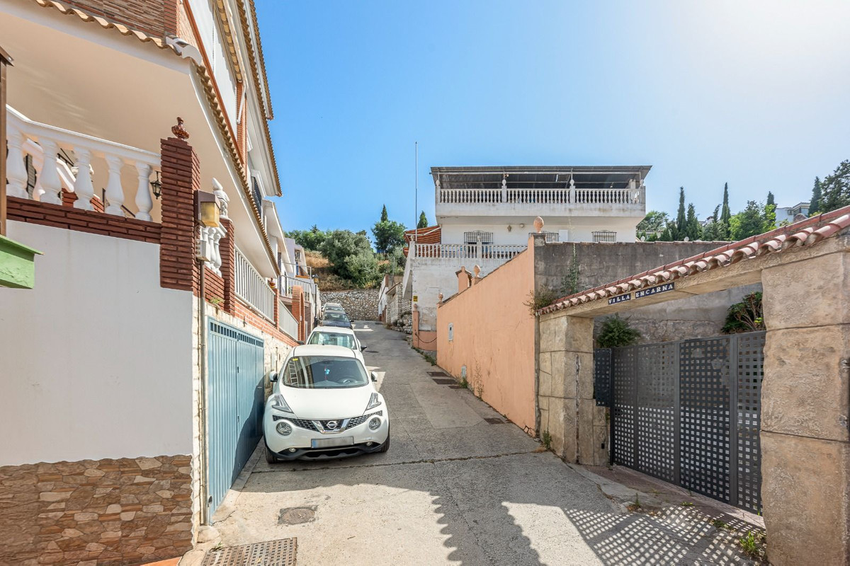 Villa for sale in Mijas