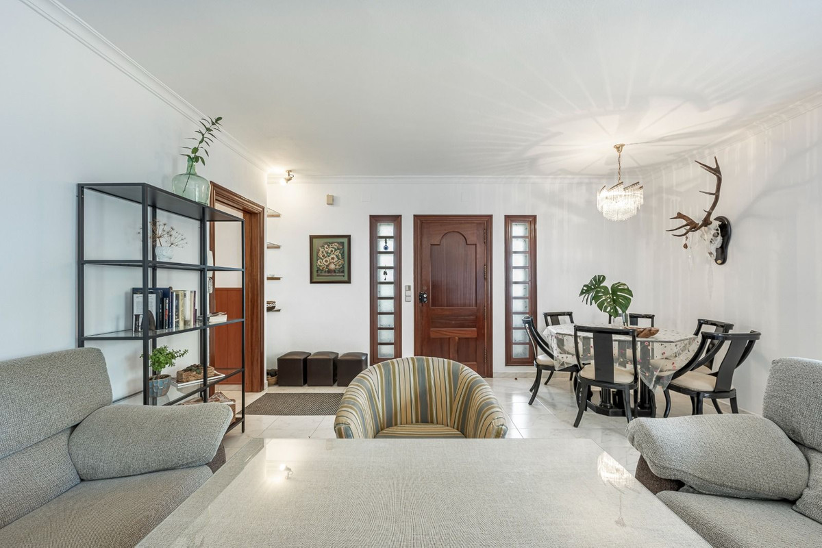 Villa for sale in Mijas