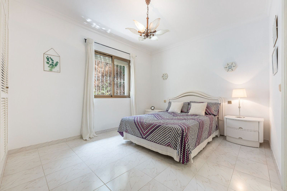 Villa for sale in Mijas
