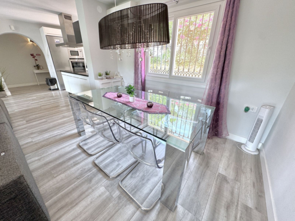 Villa for sale in Mijas