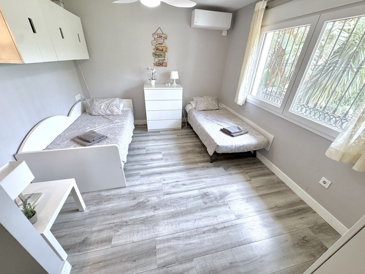 Villa for sale in Mijas