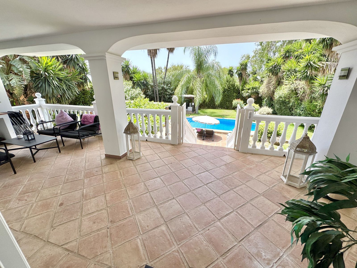 Villa for sale in Mijas
