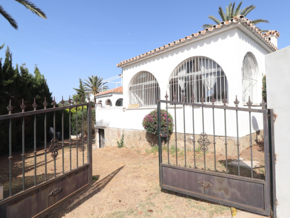 Villa for sale in Mijas
