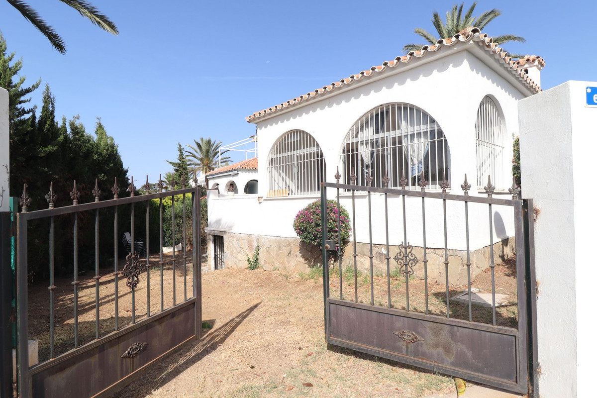 Villa for sale in Mijas