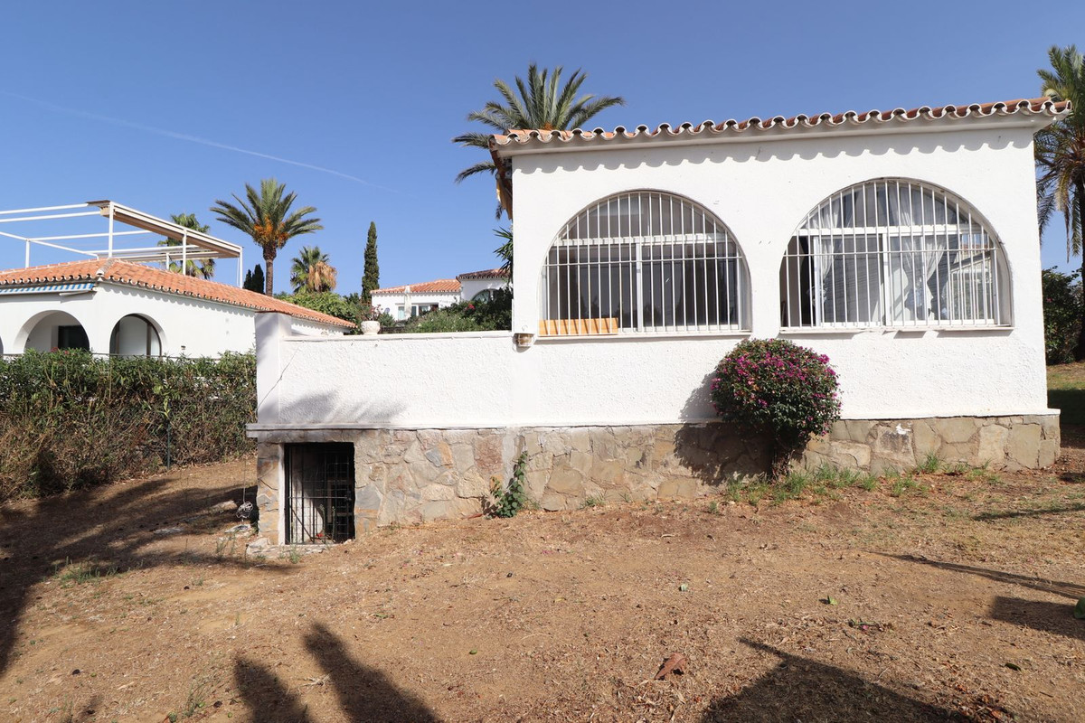 Villa-in-Mijas-Ref-R5480431 Villa for sale in Mijas
