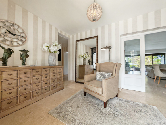 Villa for sale in Mijas