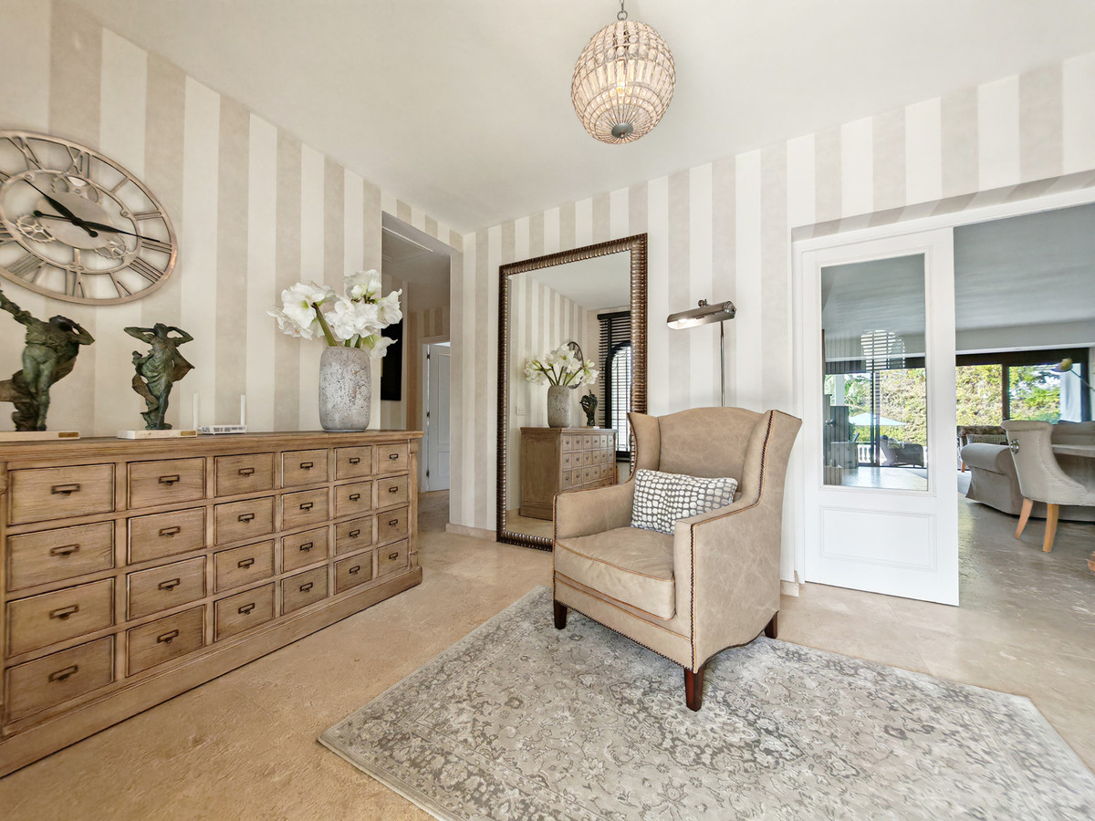 Villa for sale in Mijas