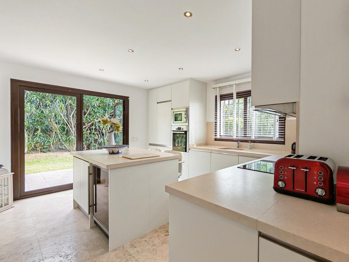 Villa for sale in Mijas