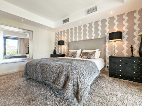 Villa for sale in Mijas