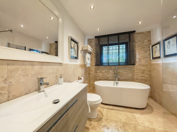 Villa for sale in Mijas