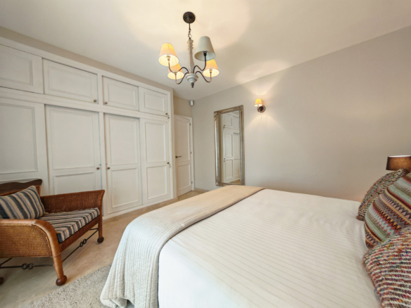 Villa for sale in Mijas