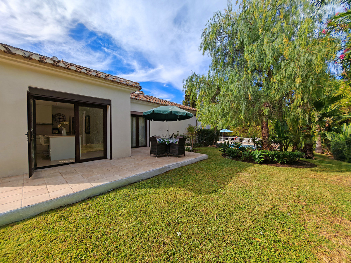 Villa for sale in Mijas