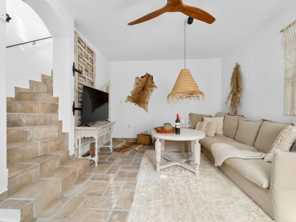 Villa for sale in Mijas