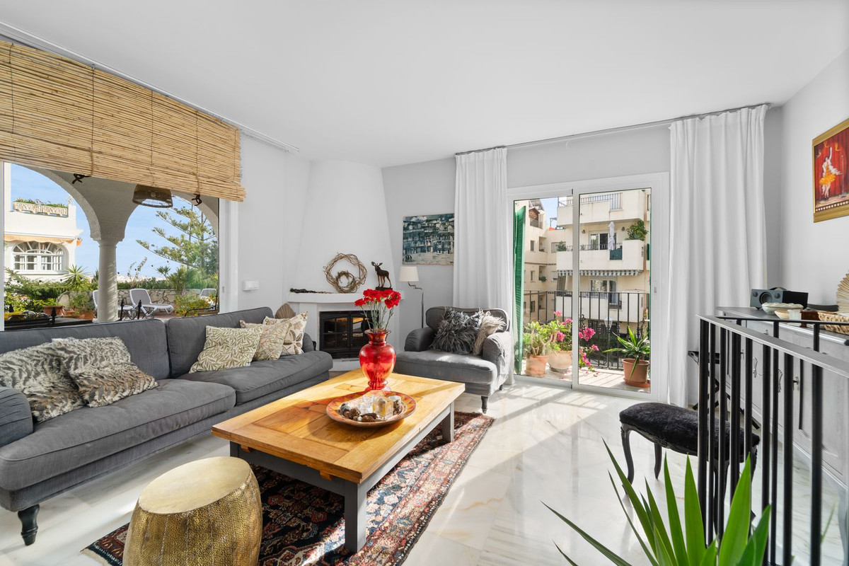 Villa for sale in Mijas