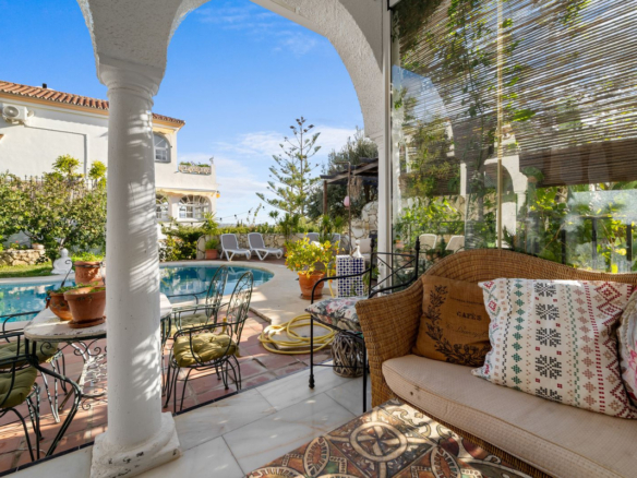 Villa for sale in Mijas